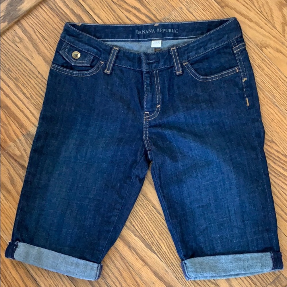 Banana Republic Bermuda shorts